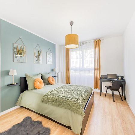 Massy Serenity - 64M2, Terrace, Balcony, Parking Esterno foto