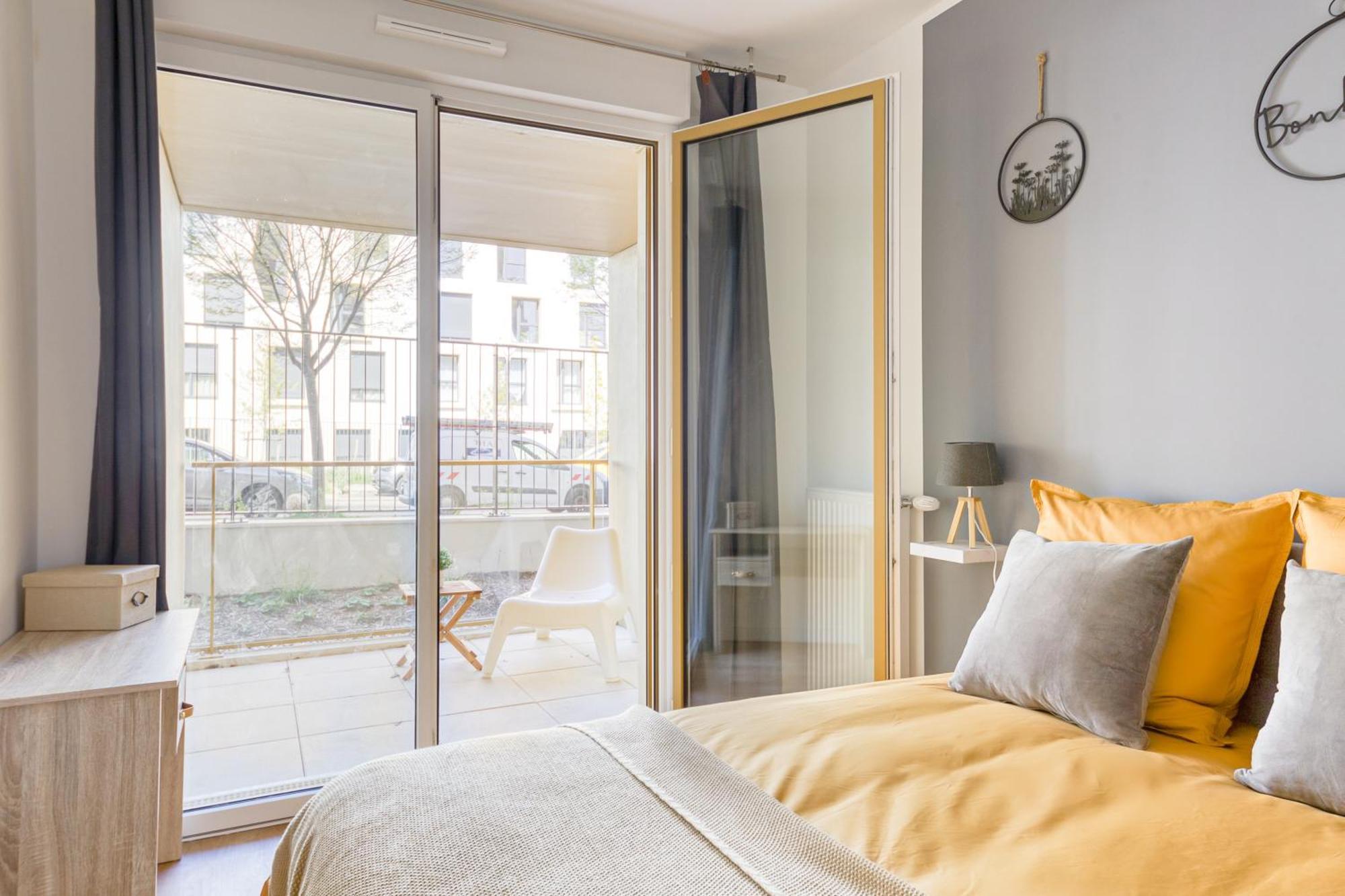 Massy Serenity - 64M2, Terrace, Balcony, Parking Esterno foto
